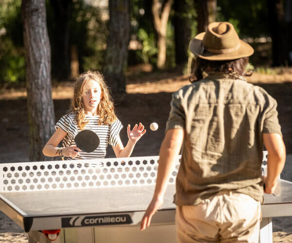 Camping Huttopia ping-pong