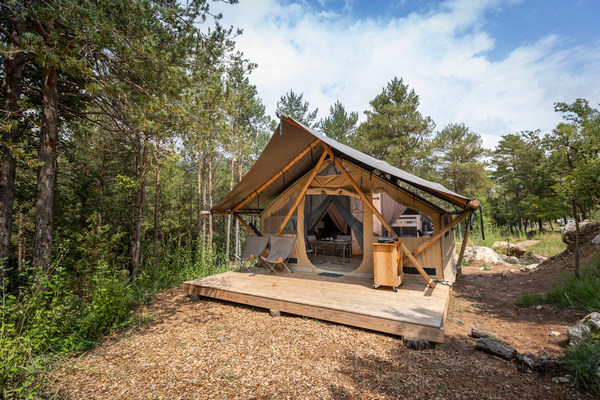 Camping Huttopia Barcelona Pirineos - Catalonia